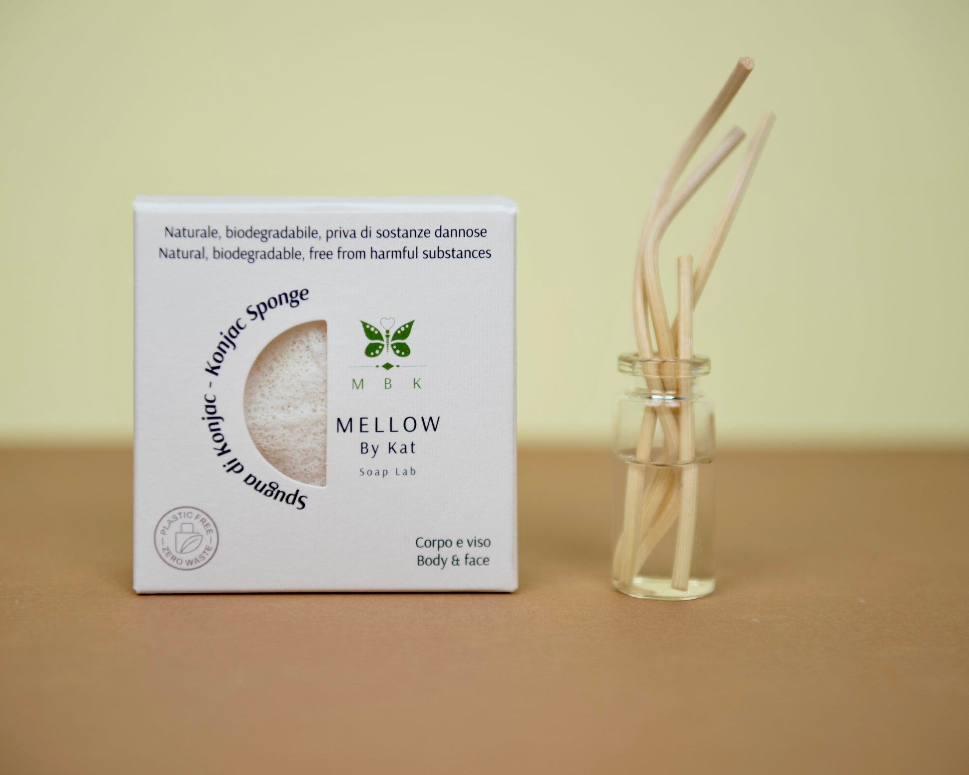 Spugna konjac bianca pura al 100 %, senza additivi, ideale per pelli ultra delicate, vegana e biodegradabile